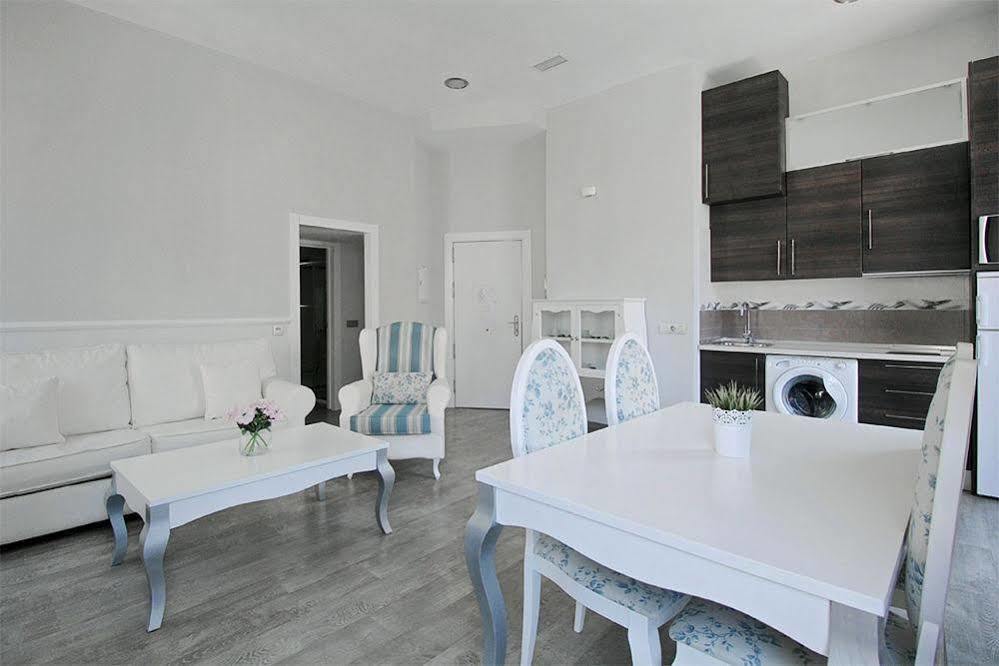 Calle Larios Apartment